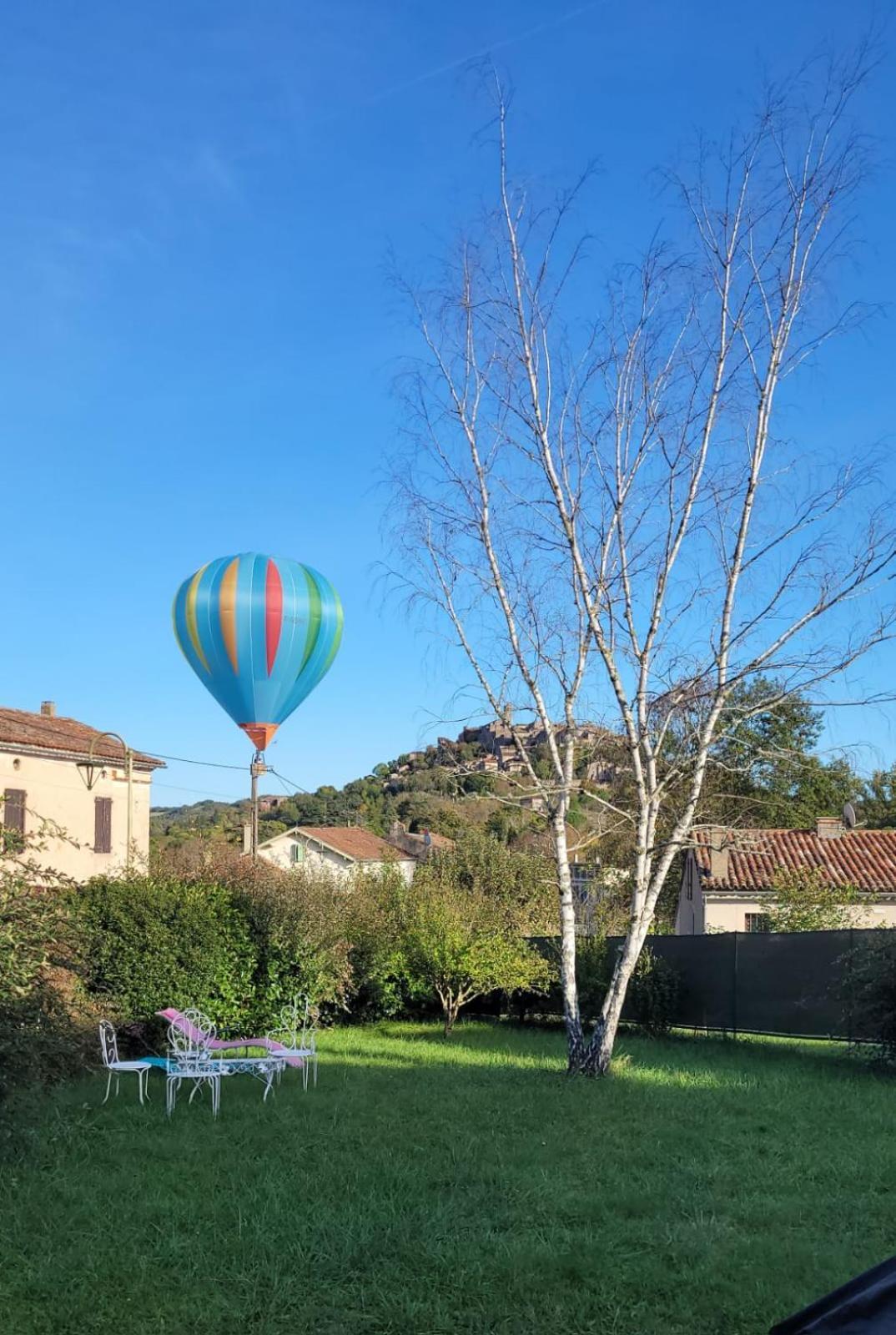 La Jolie Vue Et La Maison De La Tour- Cordes-Sur-Ciel Les Cabannes  Esterno foto